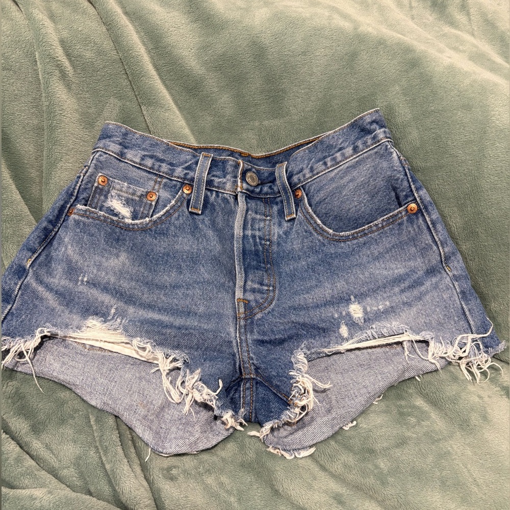 Levi’s 501 Cut-Off Denim Shorts